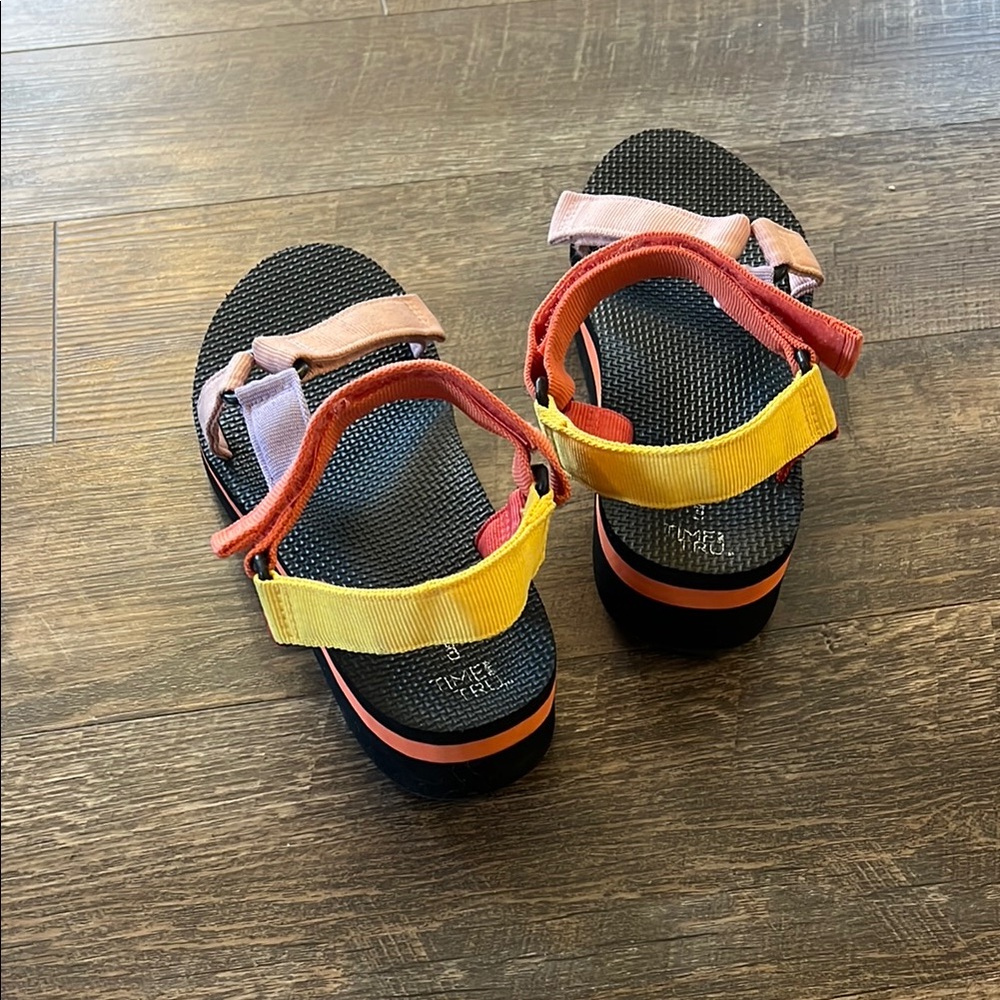 Colorful Strappy Sandals - Picture 3 of 4